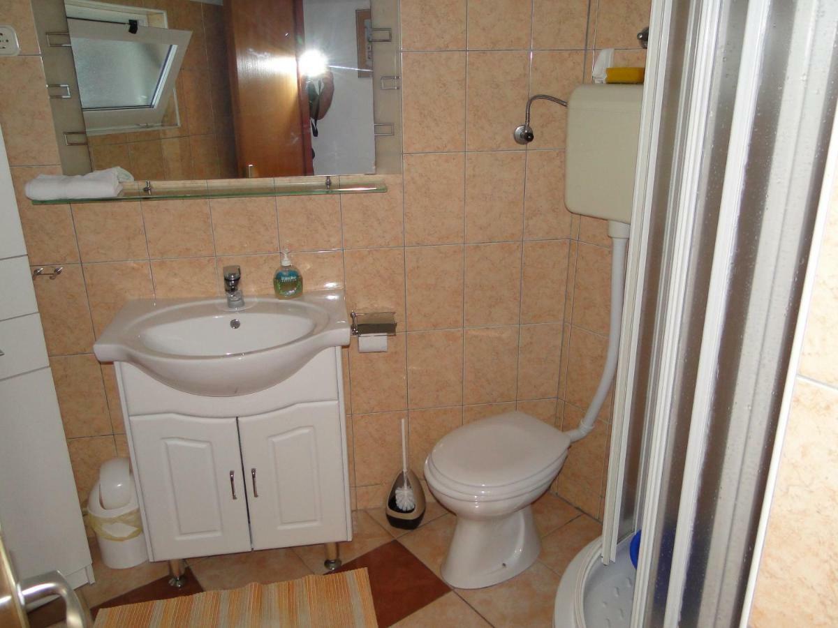 Mir Apartments プリモシュテン エクステリア 写真